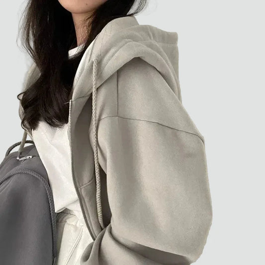 Cropped hoodie with loose fit for everyday wear