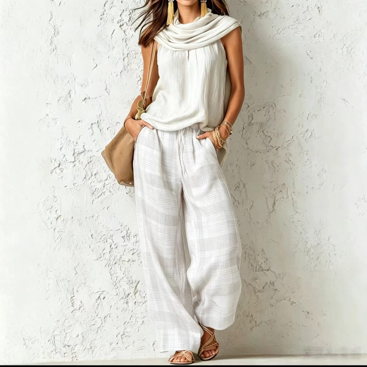 🌷Women's Vintage-Inspired Casual Chic Sleeveless Top And Plaid Trousers Set