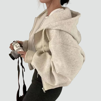 Cropped hoodie with loose fit for everyday wear